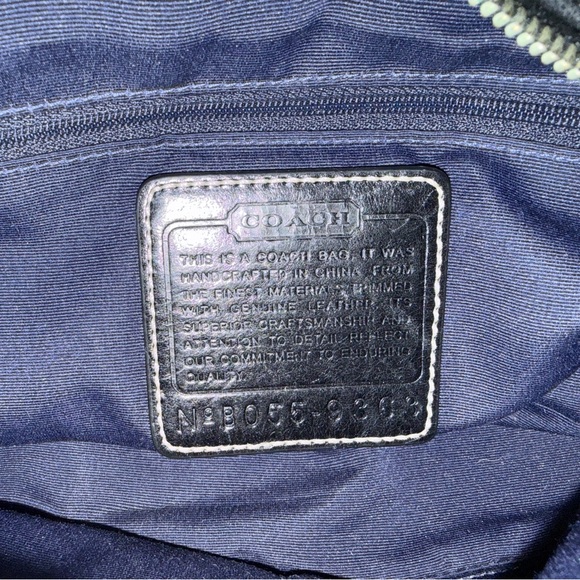 Coach Black and Gray Signature Shoulder Bag - Picture 5 of 6